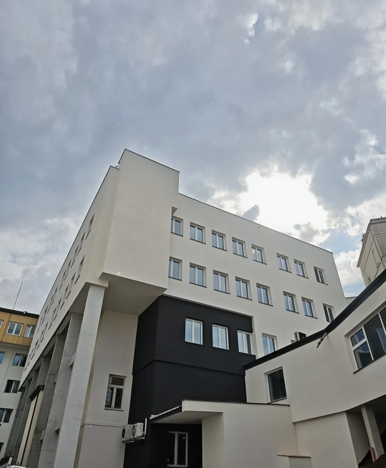 Nowoczesna zabudowa szpitalna
